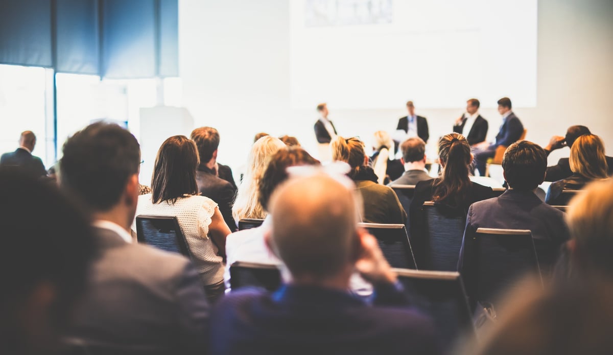 A round table executive discussion at a business convention